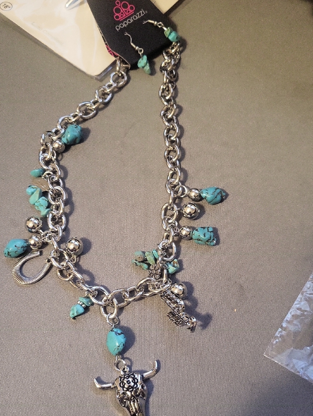 Giveaway paparazzi necklace set